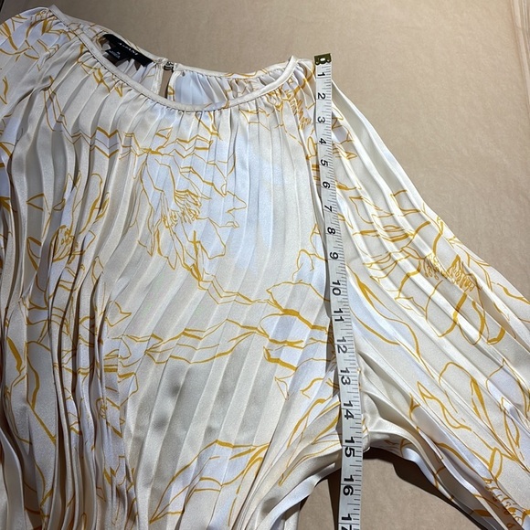 Vintage Alfani Pleated Top - Picture 9 of 9